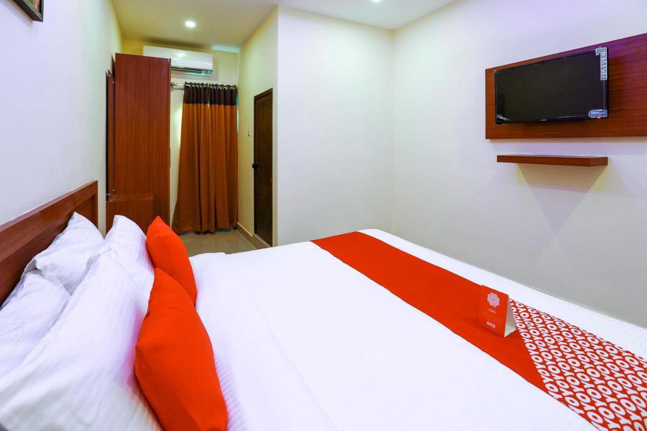 Oyo Ramis Residency Hotel Kannur Bagian luar foto