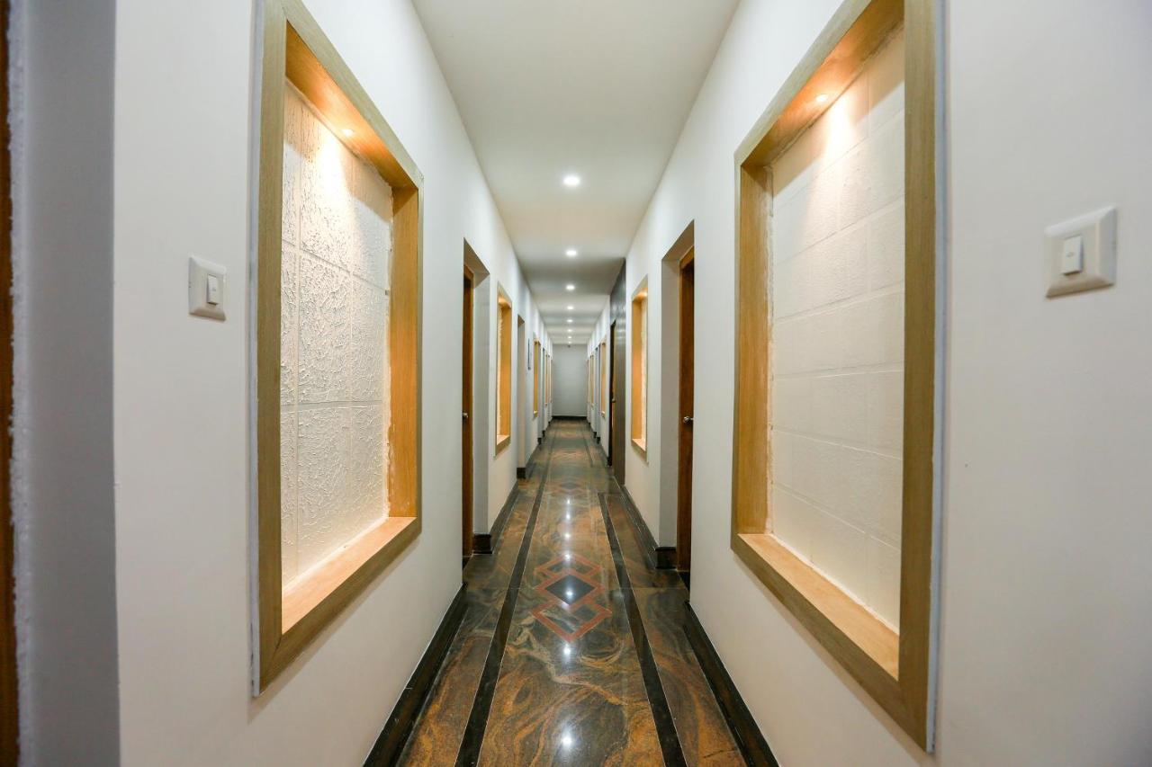 Oyo Ramis Residency Hotel Kannur Bagian luar foto