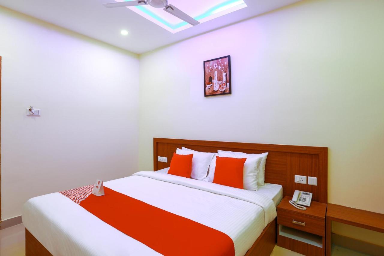 Oyo Ramis Residency Hotel Kannur Bagian luar foto